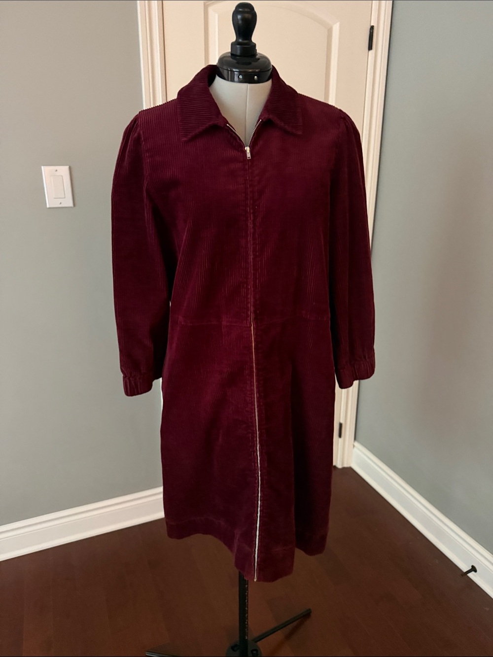 Women's stretch Corduroy Zip-Front dress - Merlot/ Burgundy